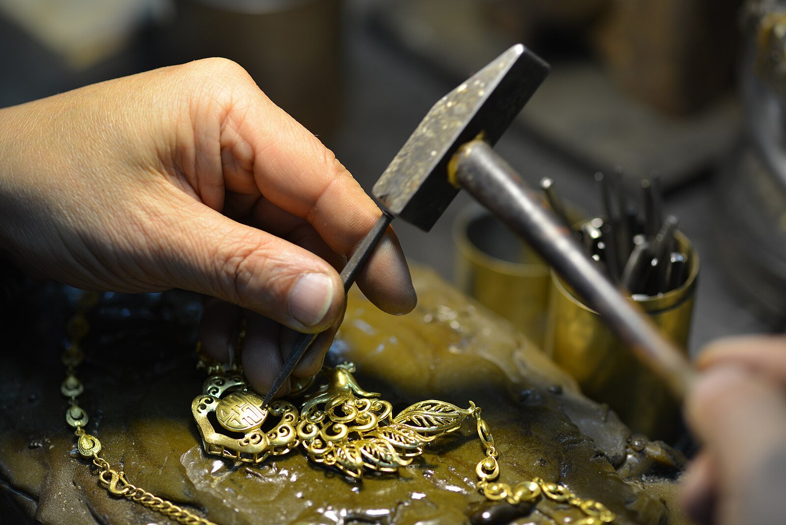 Handmade_Gold_Necklace